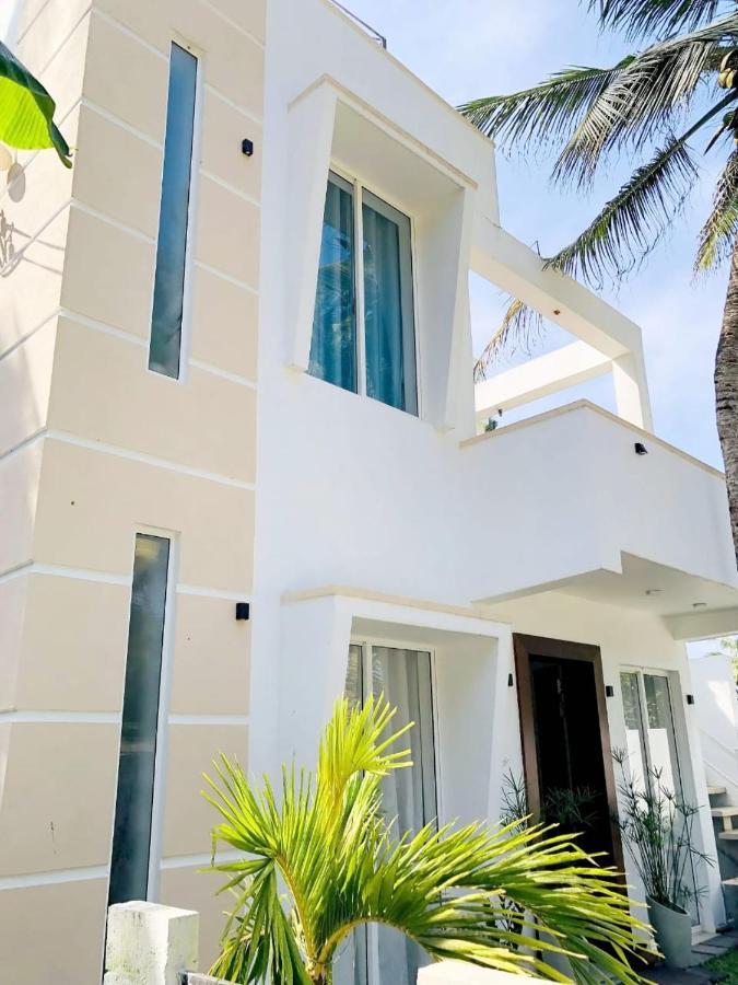 Ayona Beach Villa Katuneriya Ngoại thất bức ảnh
