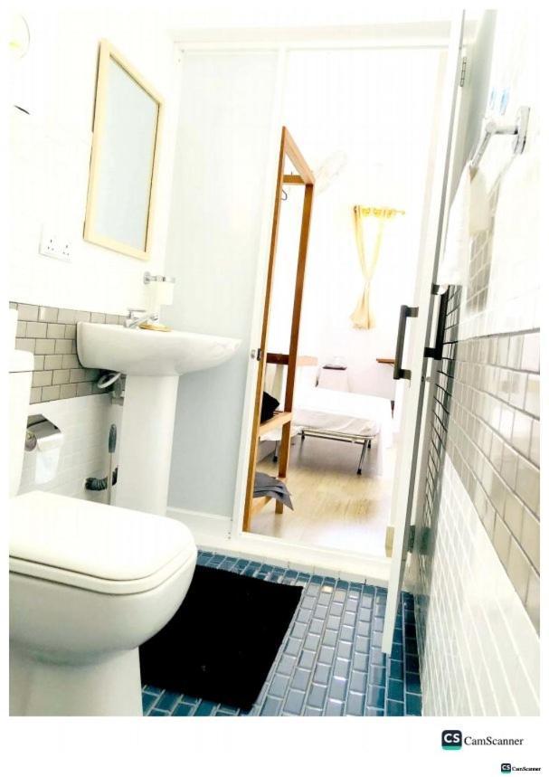 Ayona Beach Villa Katuneriya Phòng bức ảnh