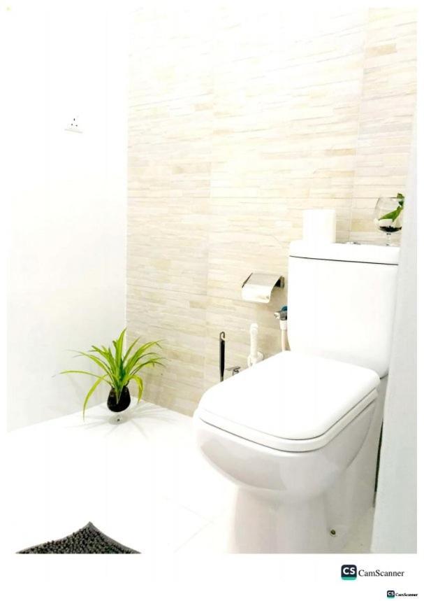 Ayona Beach Villa Katuneriya Phòng bức ảnh