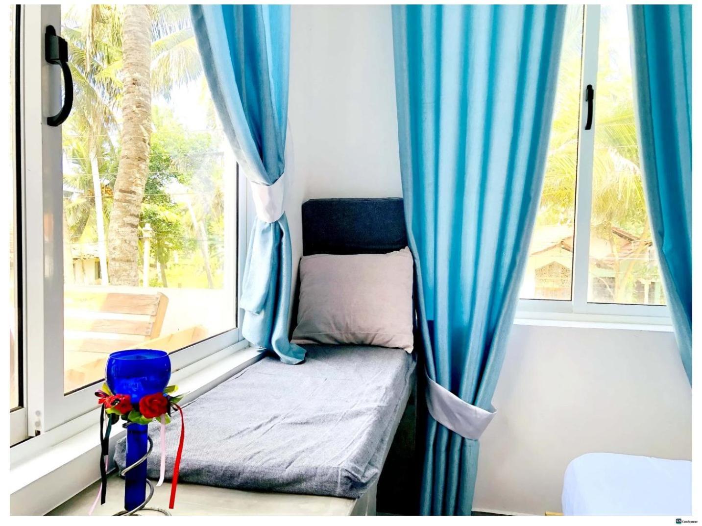 Ayona Beach Villa Katuneriya Phòng bức ảnh